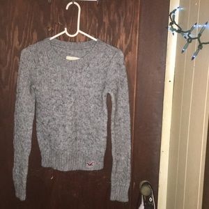Gray hollister sweater